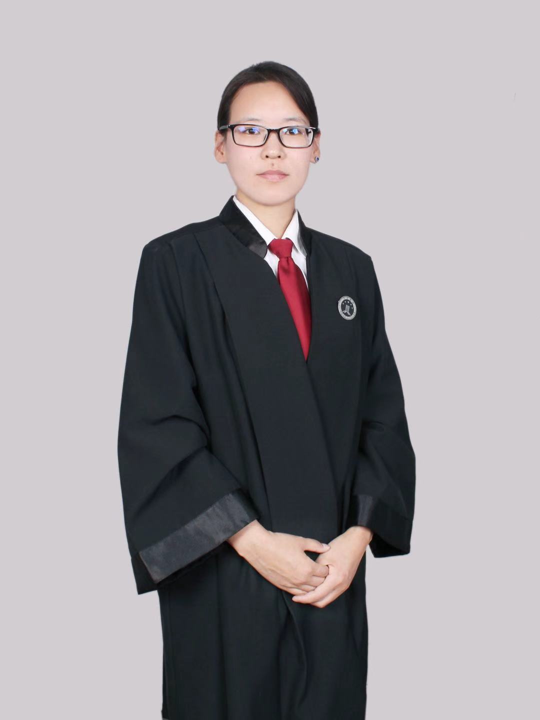 当一个建筑工程中的安全隐患引发致命事故后，那场漫长诉讼如何改变了一个工地主管的一生的警示故事：从疏忽到责任追究的血泪历程